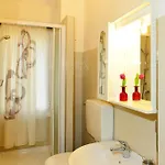 Le Logge Bed and Breakfast Βεντιμίλια